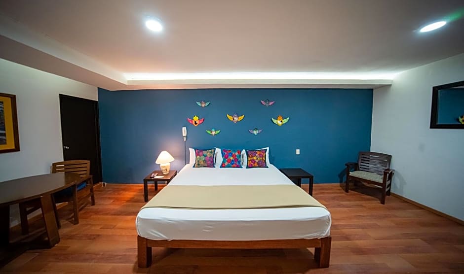 La Iguana Vallarta LGBT Experience - Romantic Zone