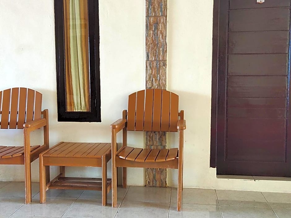 penginapan karanglaut santolo