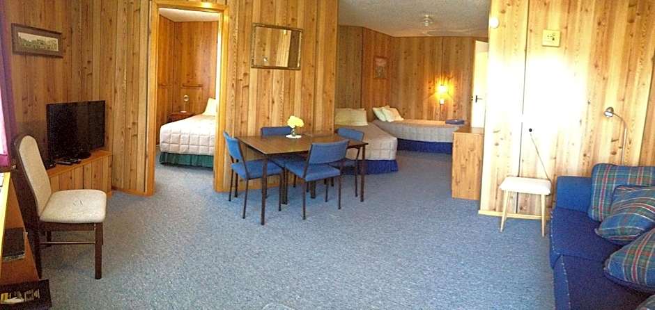 Owaka Lodge Motel