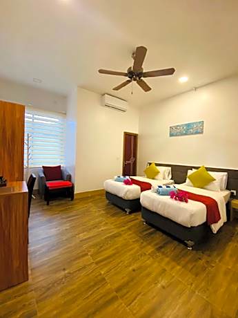 Deluxe Twin Room Type A