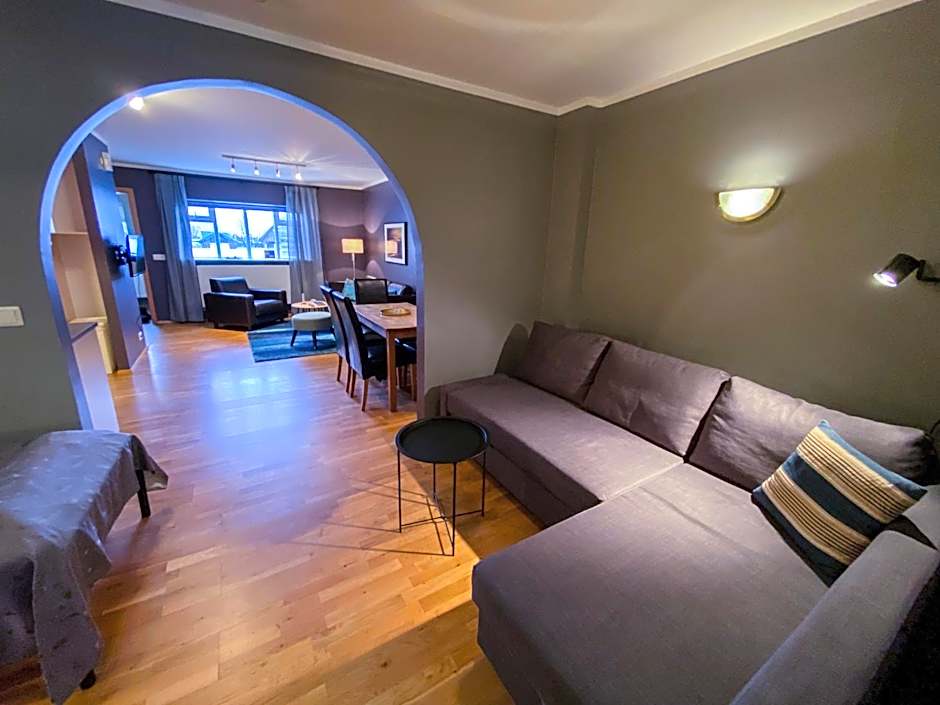 Bakki Apartments & Hostel