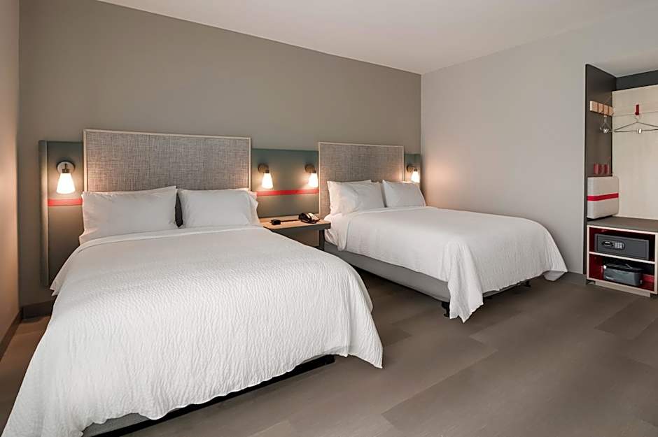 Photo 1 of 9 of Standard 2 Queen Beds