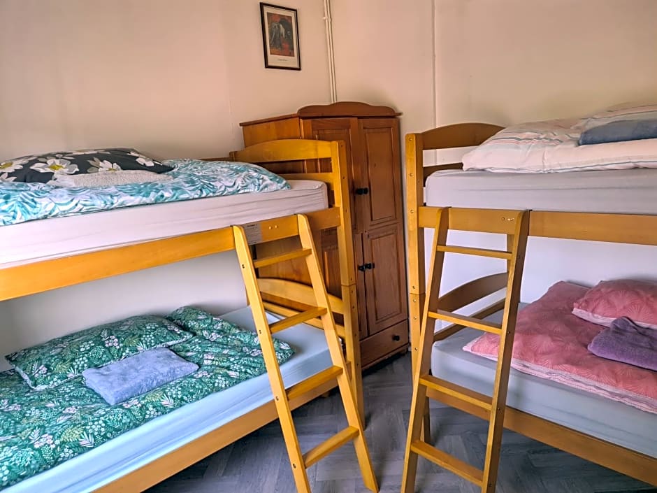 Hikers & Bikers Refuge