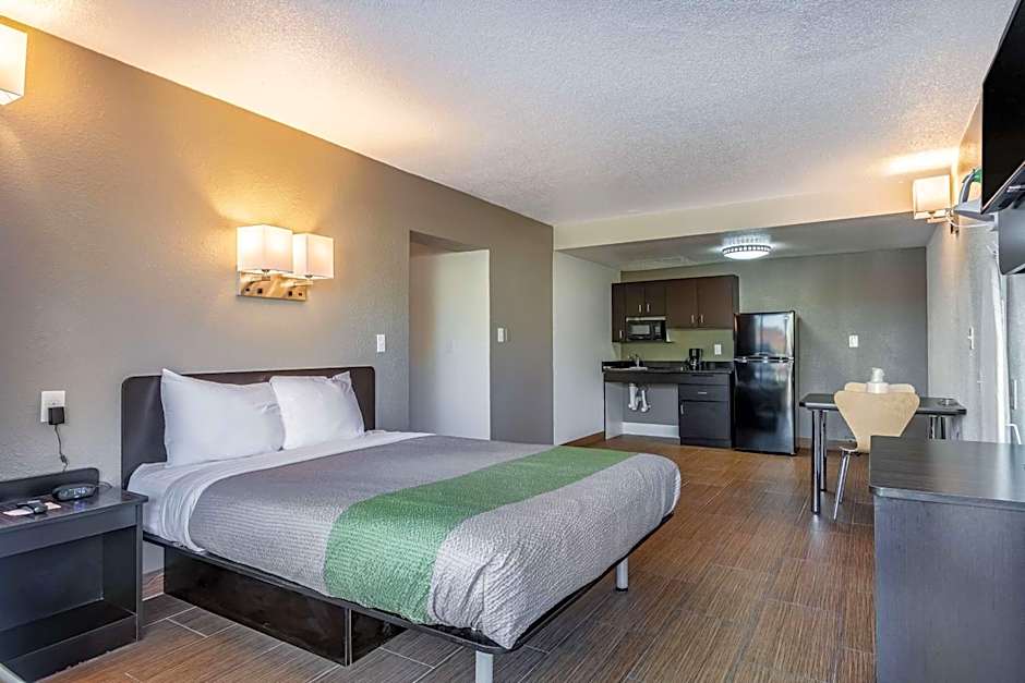 Studio 6-Little Rock, AR - West