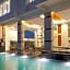 Adarsh Hamilton Hotel