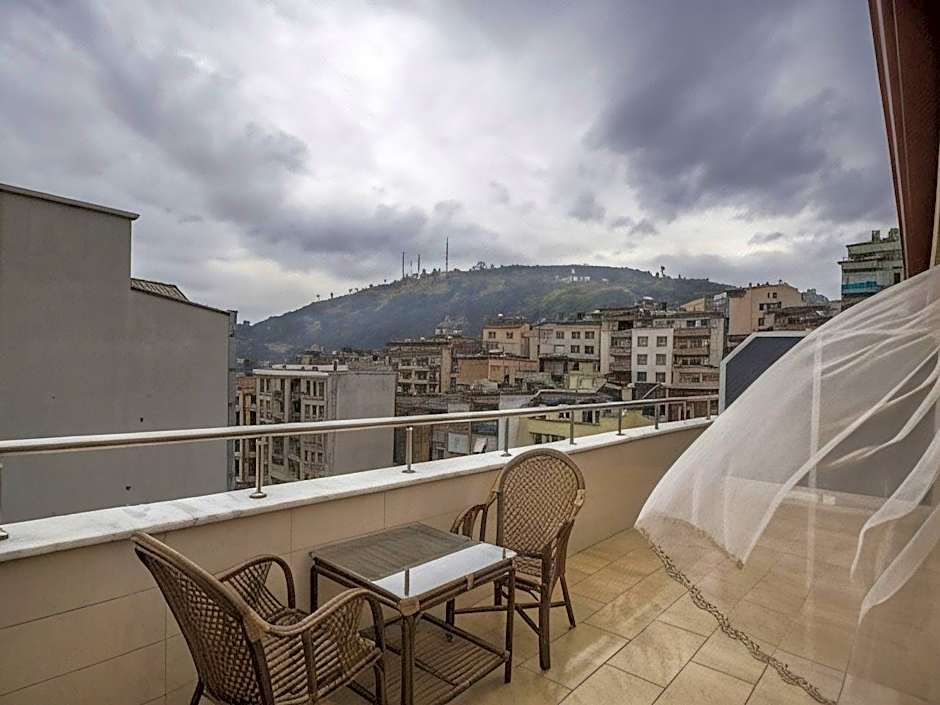 Park Square Hotel