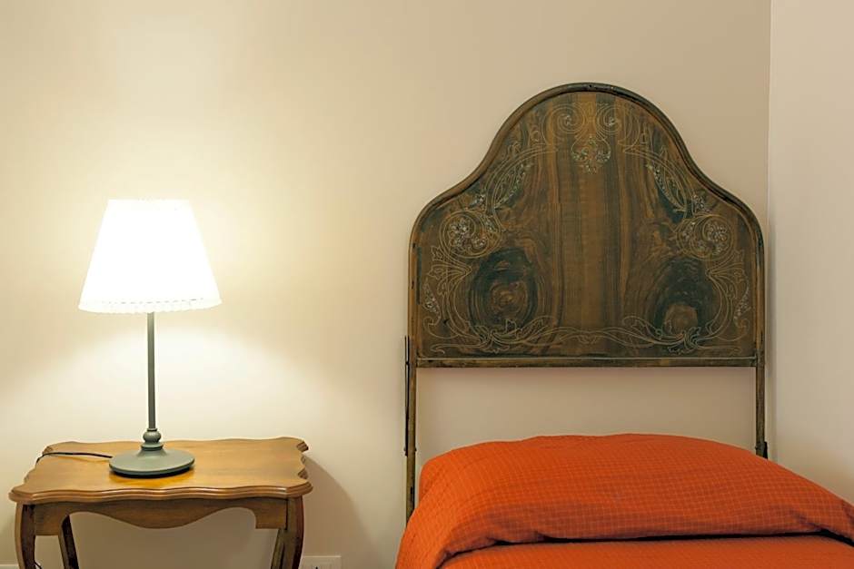 Demetra Rooms