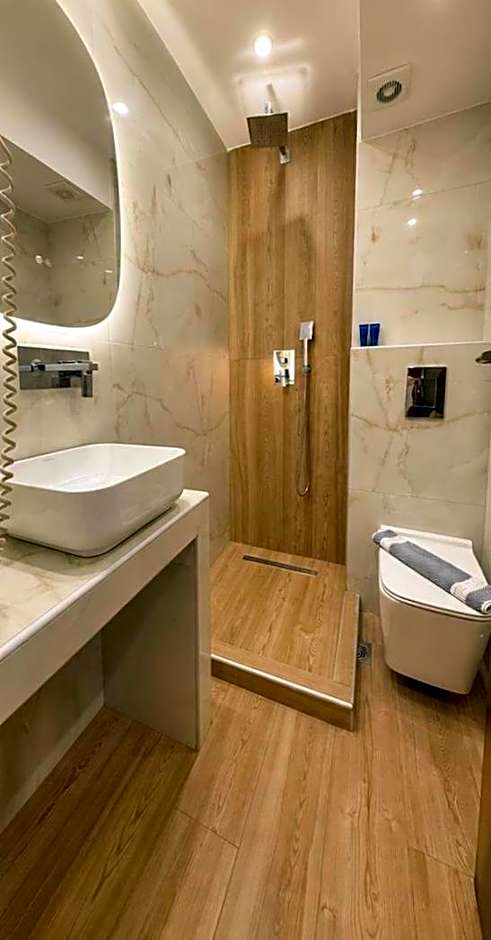 Hotel Avra