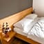 PJ Hotel Cerklje - 5min to Airport - Free Parking