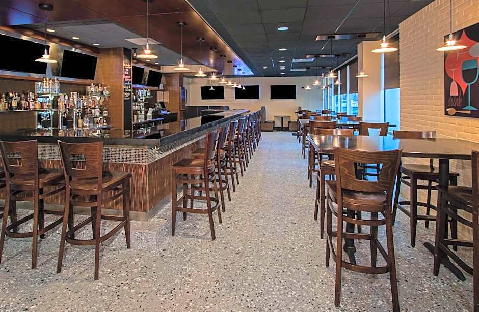 DoubleTree By Hilton Newark