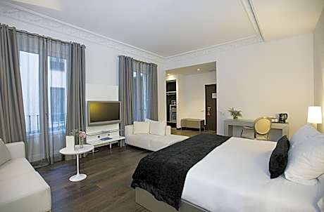 Double or Twin Room with Extra Bed