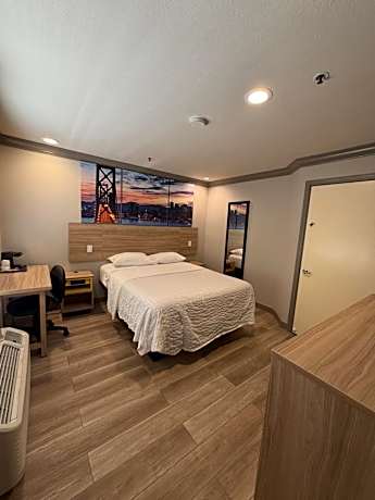 Queen Room - Disability Access/Non-Smoking