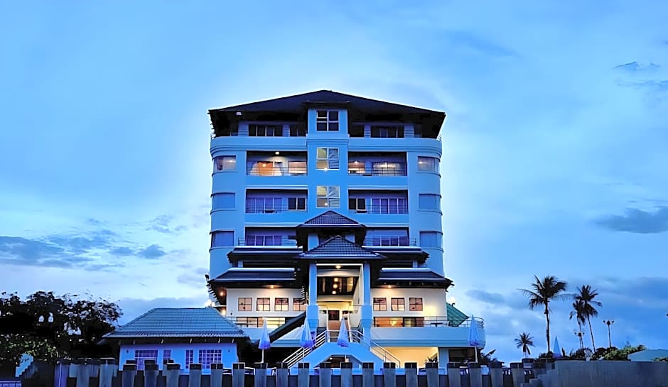 Khanom Golden Beach Hotel