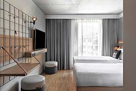 Moxy Sleeper Guest room with 2 Twin/Single Bed(s)