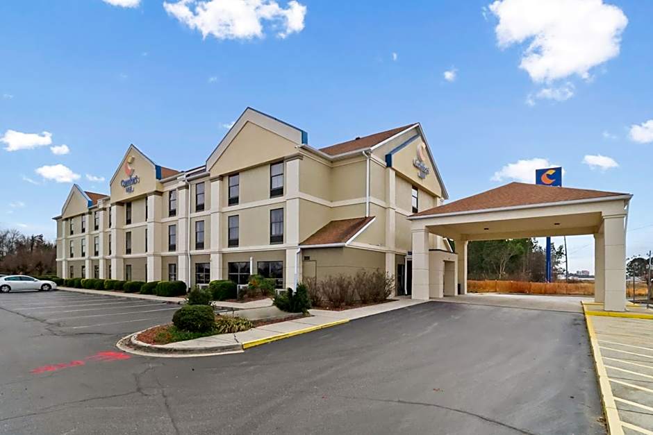 Comfort Inn Dunn near I-95