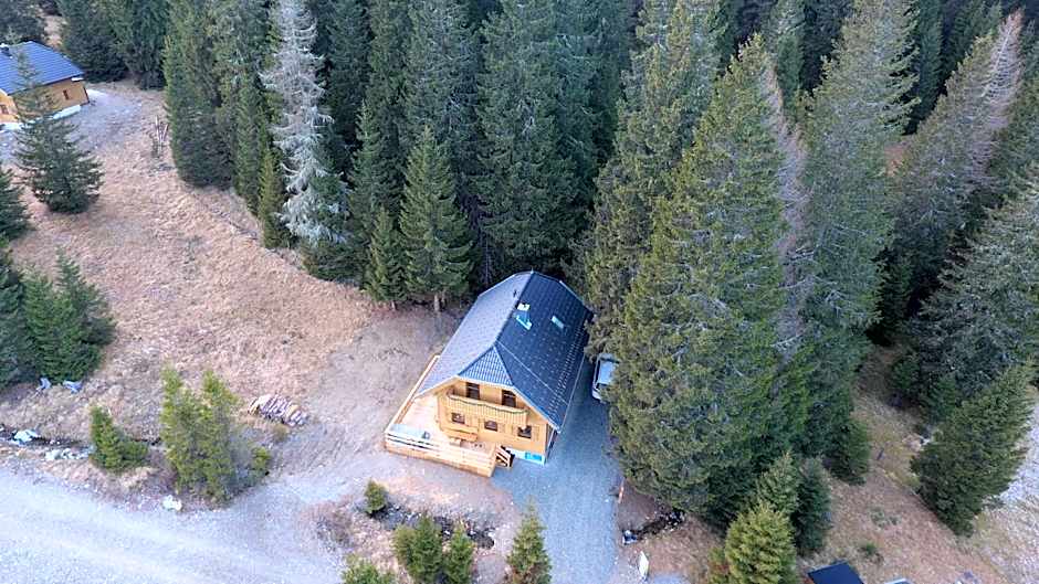 Almhaus & Almchalet Flattnitz