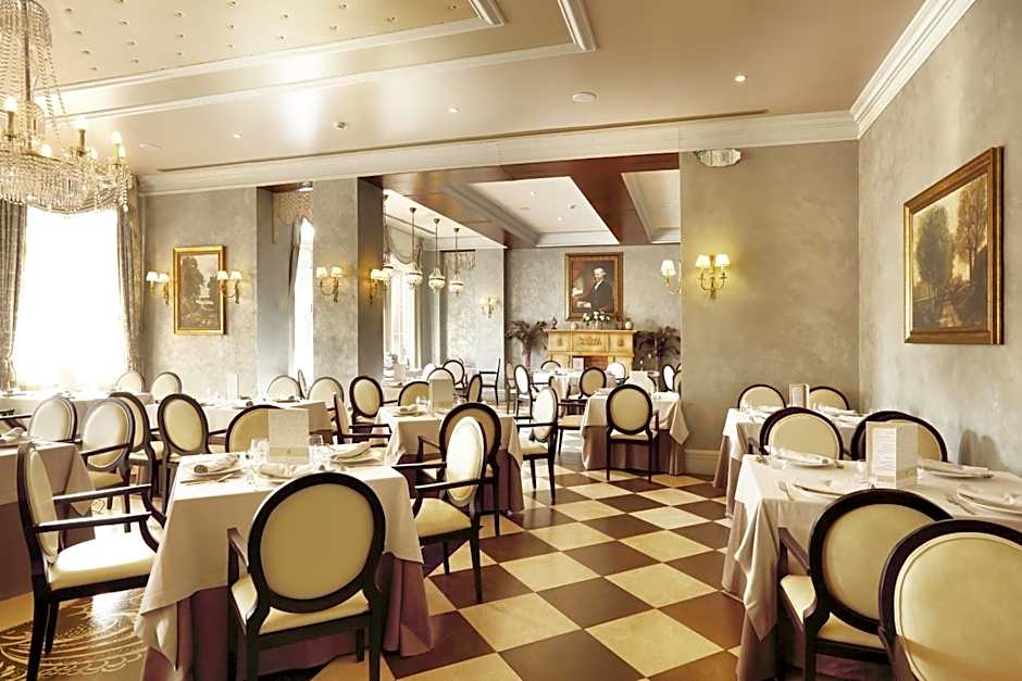 PortAventura Lucy's Mansion - Includes PortAventura Park Tickets