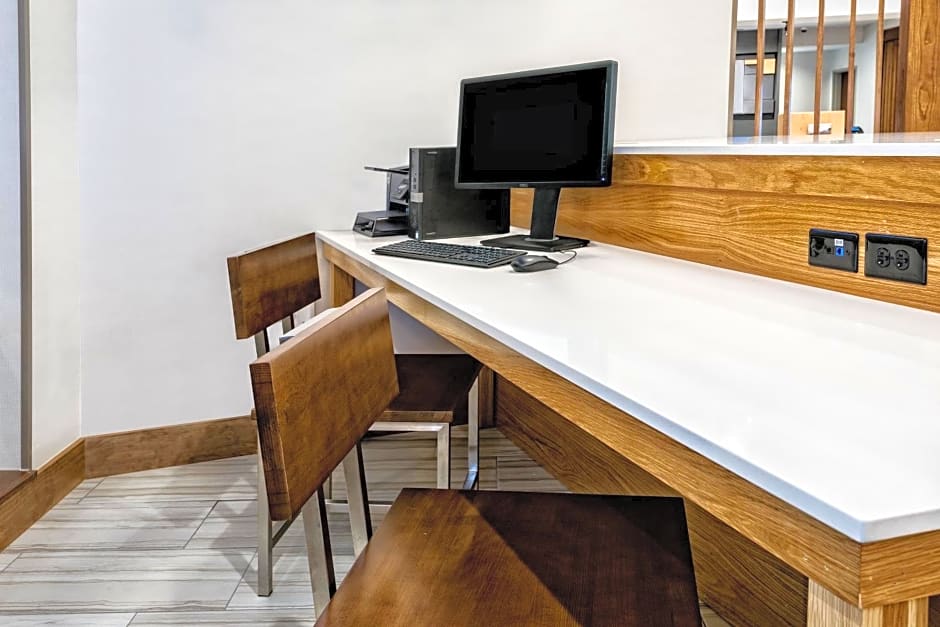 Holiday Inn Express & Suites Round Rock - Austin N By IHG