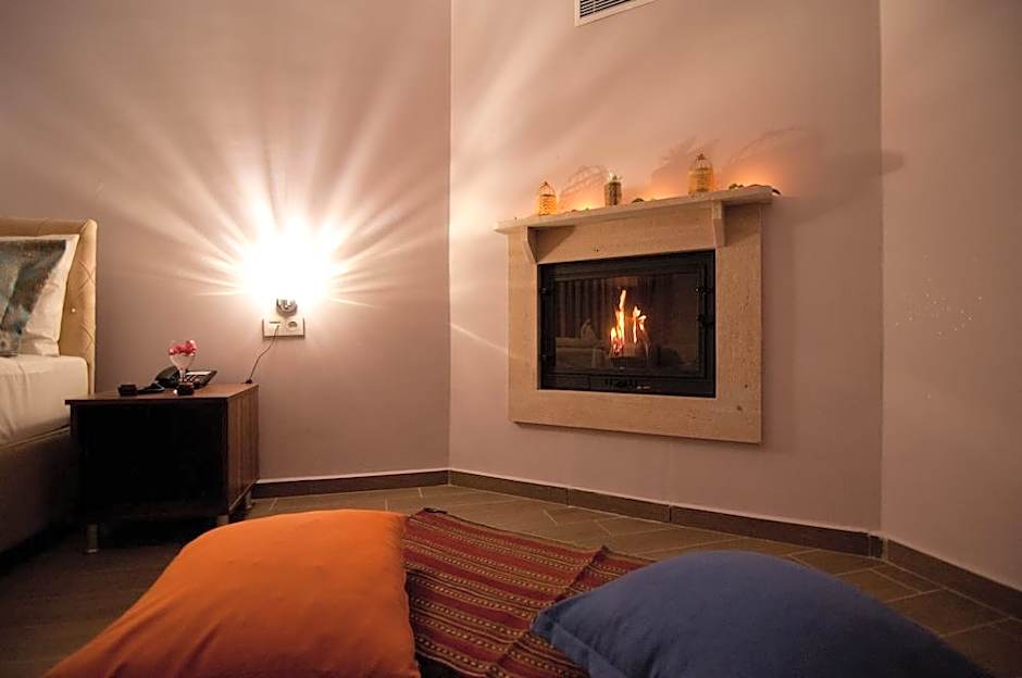 defne otel