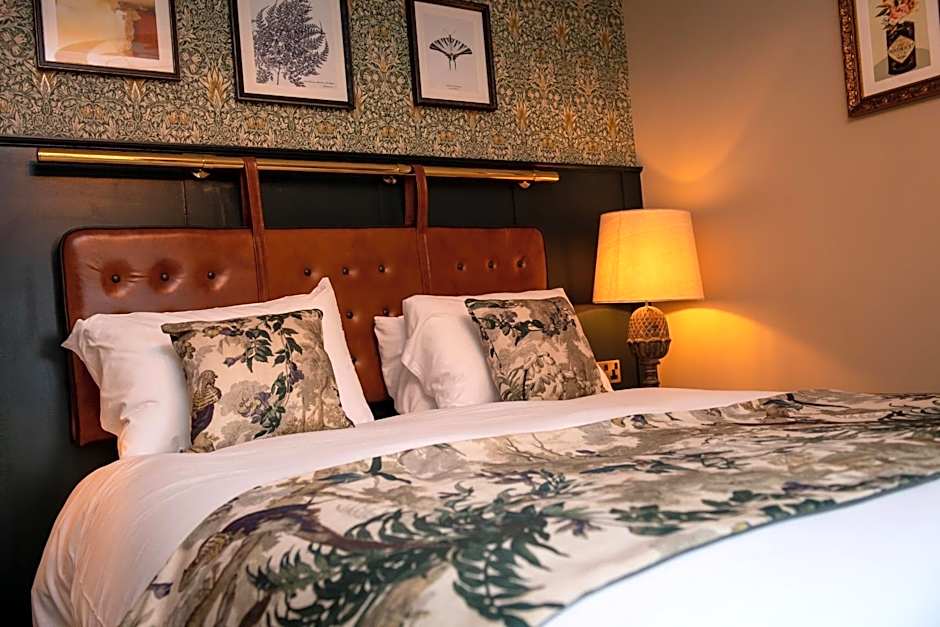 The Red Lion Inn by Chef & Brewer Collection