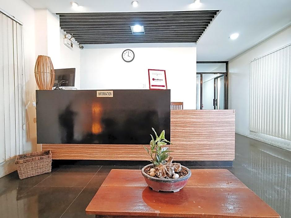 RedDoorz near Trade School Gensan