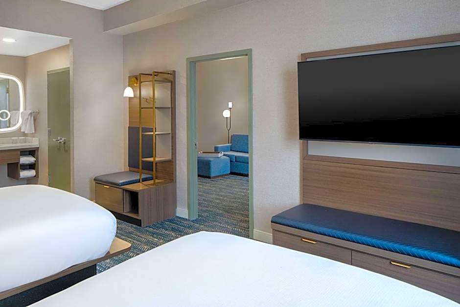 DoubleTree Suites By Hilton Hotel Mt. Laurel