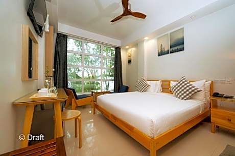 Deluxe Double Room with Sea View