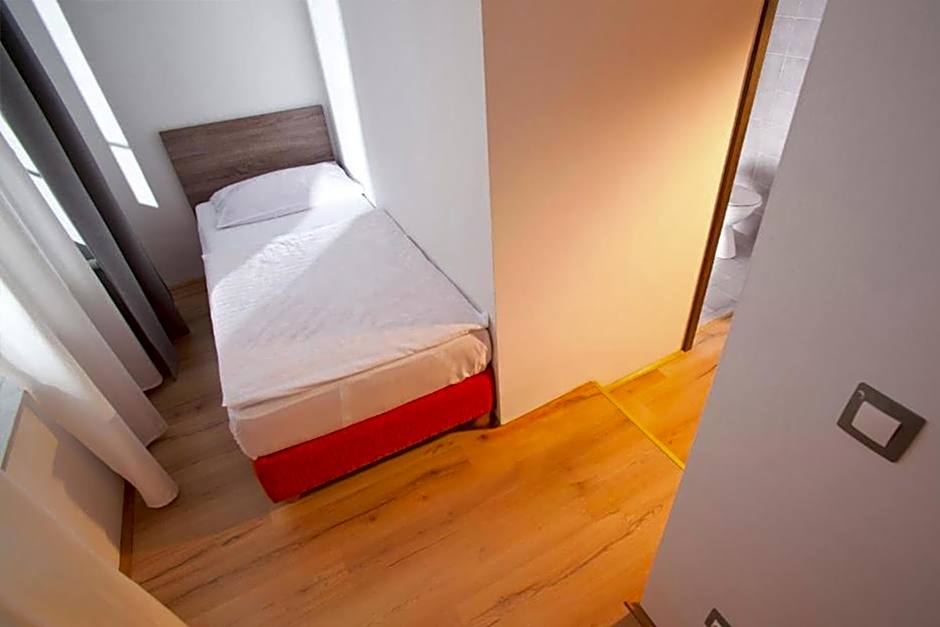 B&B HOTEL Maribor UNI Hostel