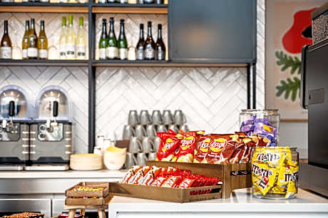 Staycity Aparthotels Paris La Defense