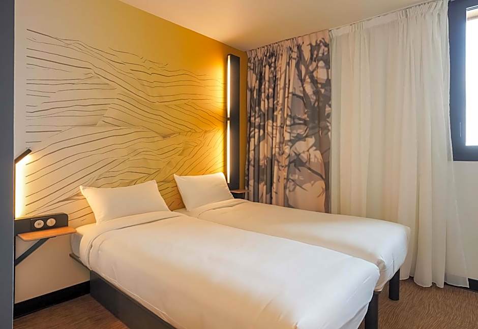 B&B HOTEL Paris Porte d'Orléans