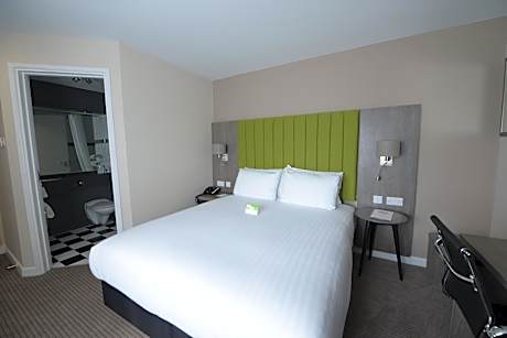 Standard King Room with Sofa Bed