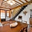 ISA-Holiday-Home with swimming-pool in San Gimignano, apartments with air conditioning and private outdoor area