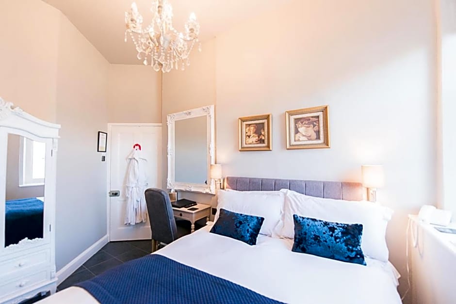 Glewstone Court Country House Hotel