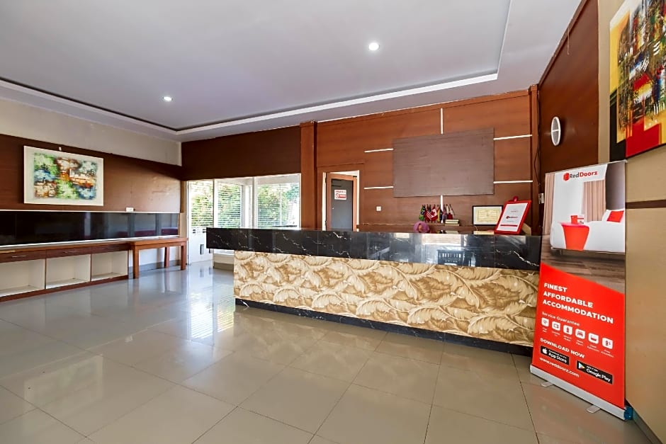 RedDoorz Syariah @ Hotel Putri Gading Bengkulu