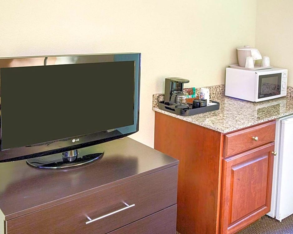 Quality Inn & Suites Niles