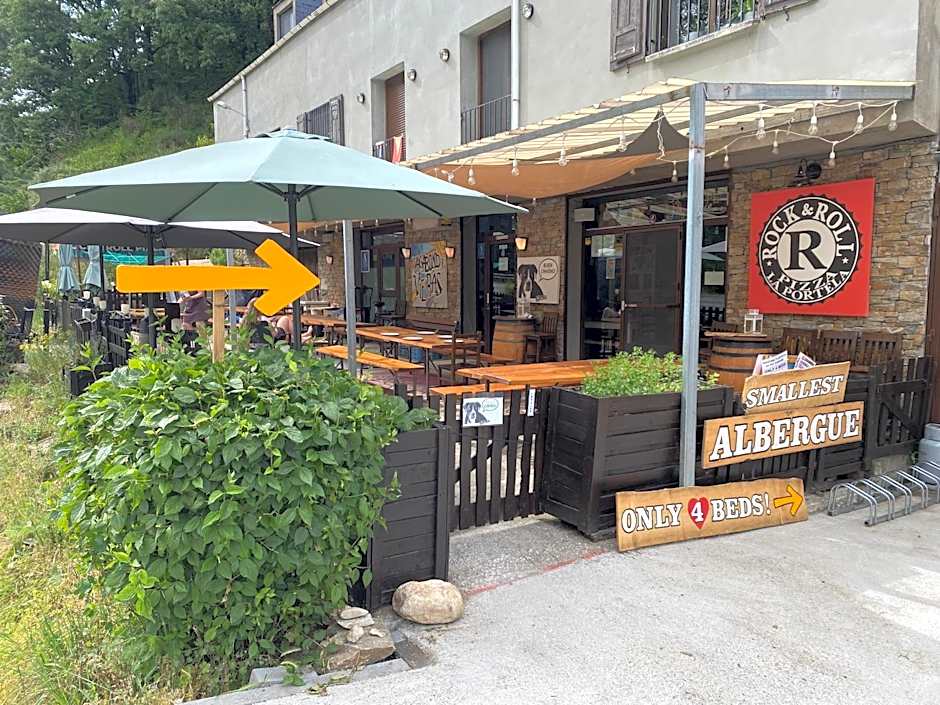 Vagabond Vieiras Beds & Communal Dinner Included Albergue LE-210