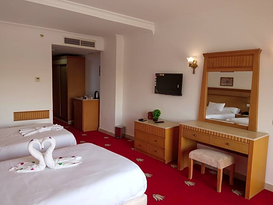 Regency Pyramids Hotel