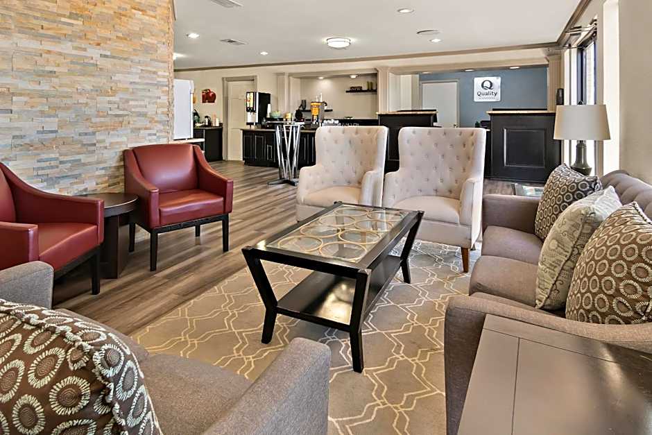 Quality Inn & Suites