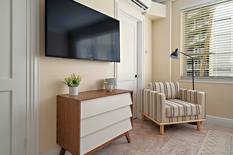 Ambassador Hotel – Palm Beach, FL