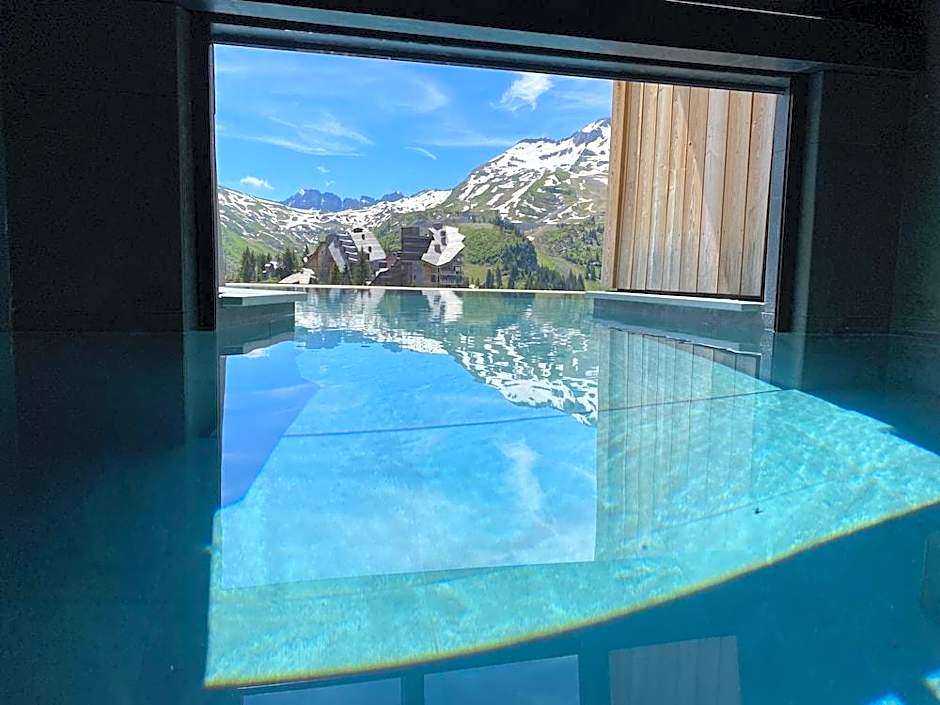 Hotel MiL8