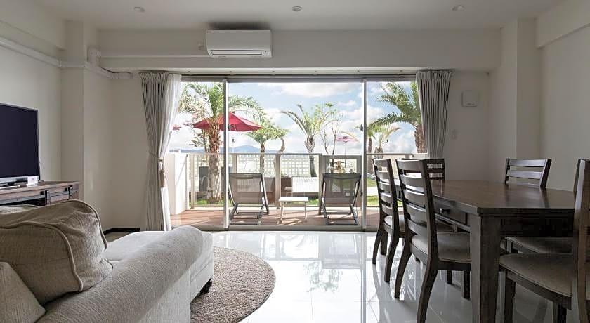 HIDEOUT OKINAWA URUMA