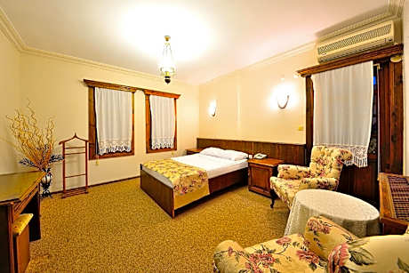 Bed & Breakfast Standard Room