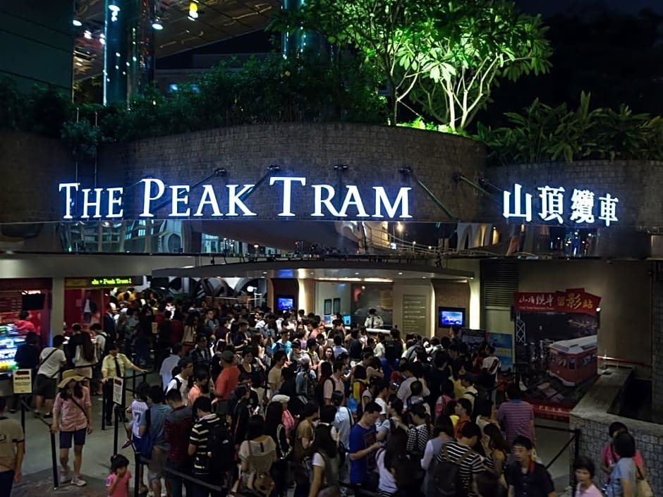 Canada Inn - Formerly Canada Hotel