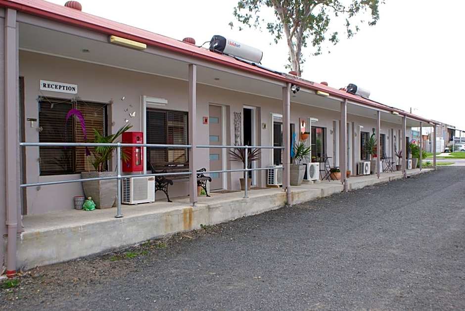 Riverside Motel