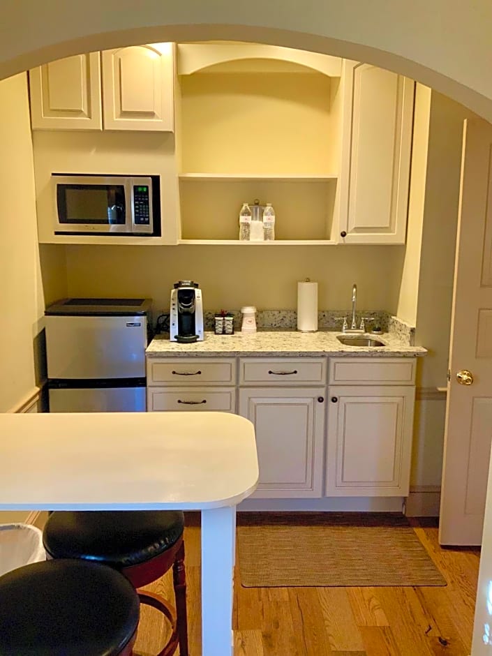 Joseph Ambler Inn Reservations Center