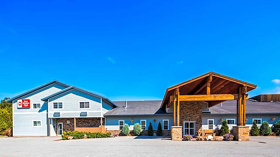 Best Western Plus Ticonderoga Inn & Suites