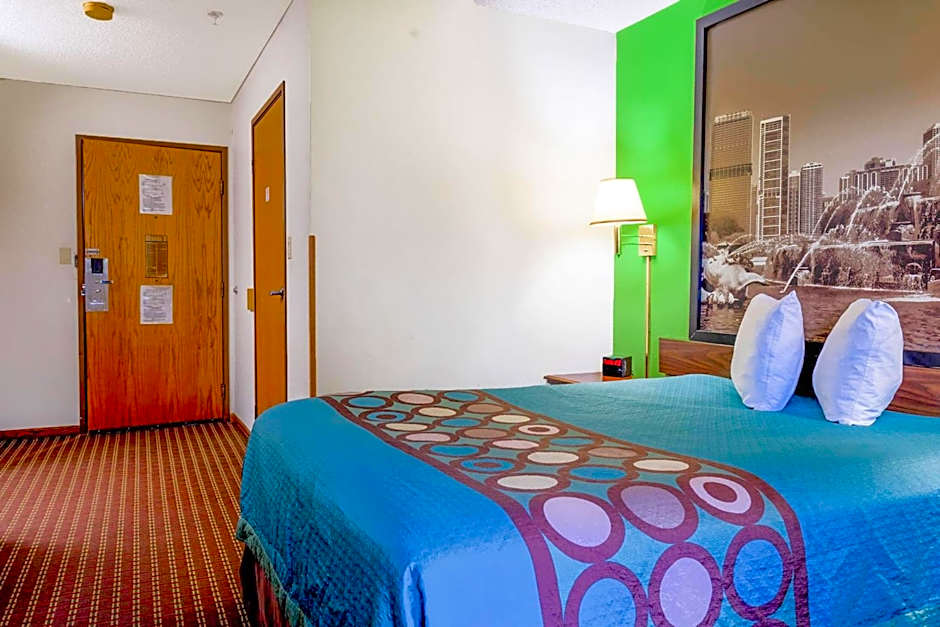 Super Rest Inn