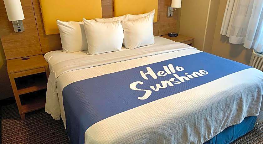 Days Inn by Wyndham Brooklyn Borough Park