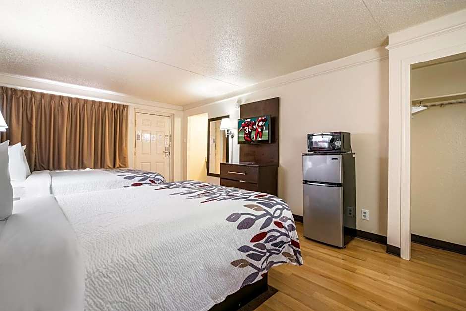 Red Roof Inn North Dallas - Park Central