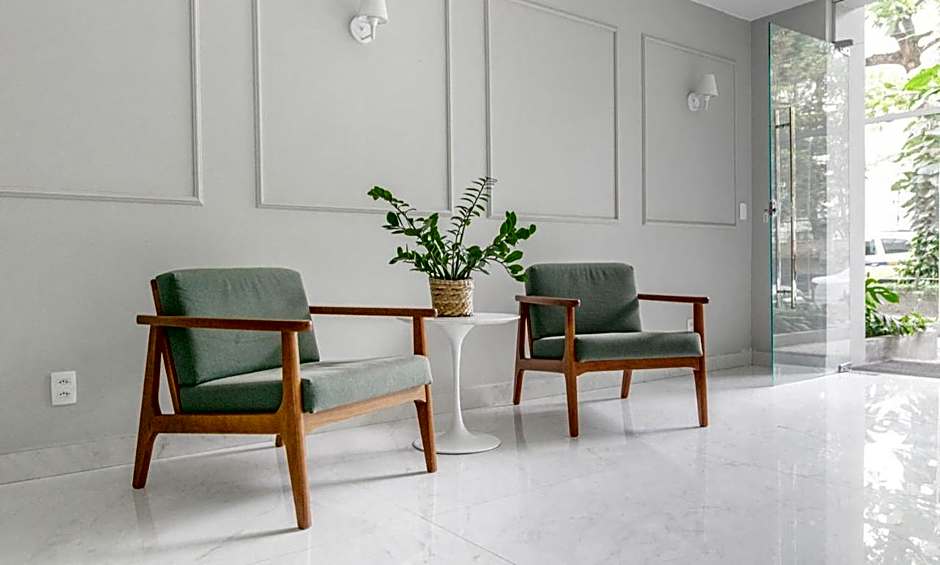 Tabas Maravilhoso apê 3 quartos Leblon LB0035